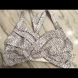 Lululemon Sports Bra NWOT